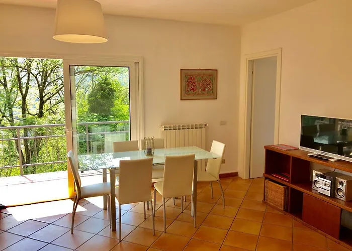 Residenza Ai Ronchi 1 2 6 Apartahotel 4*
